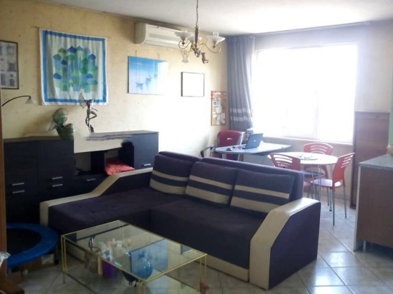 Продава  2-стаен град София , Оборище , 68 кв.м | 27229855