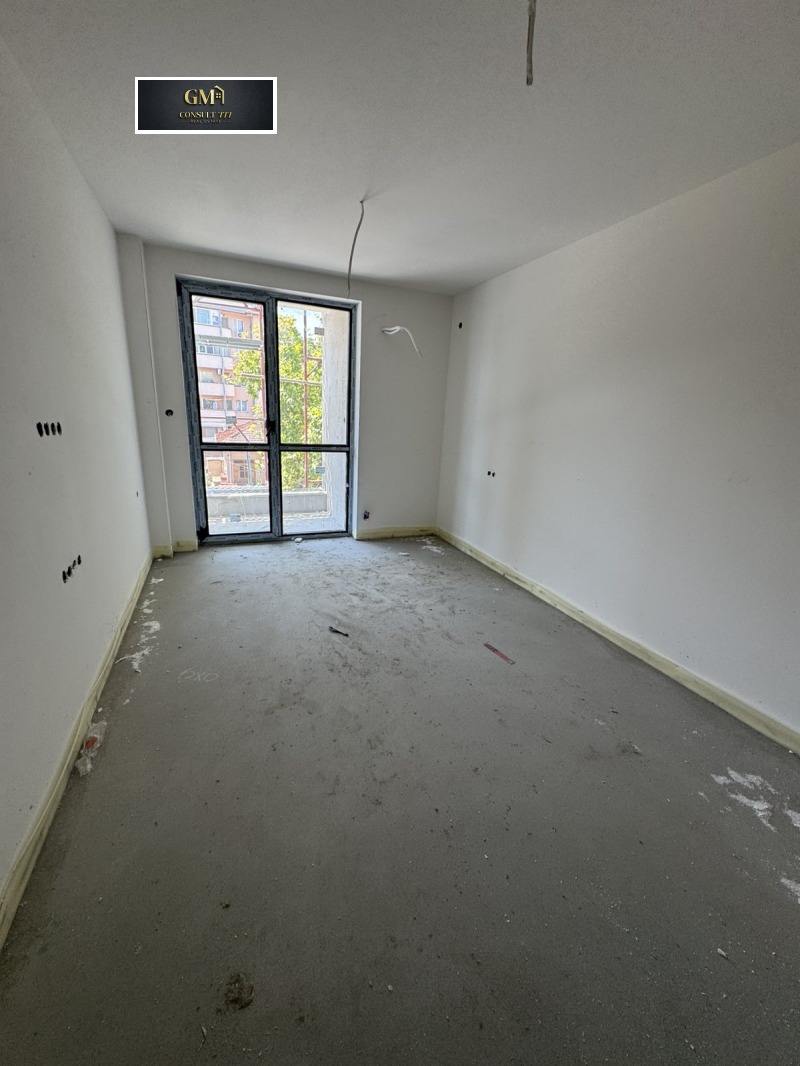 Eladó  2 hálószobás Pleven , Sirok centar , 86 négyzetméter | 24700250 - kép [3]