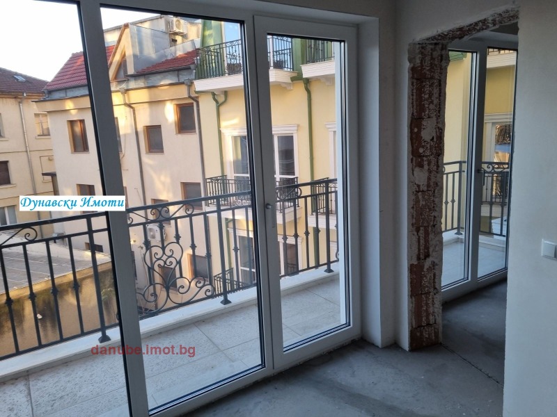 Продава 3-СТАЕН, гр. Русе, Център, снимка 2 - Апартаменти - 52804181