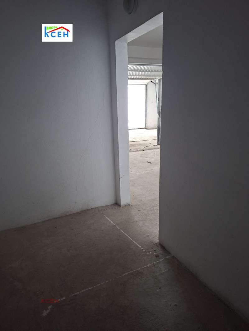 Продава ГАРАЖ, ПАРКОМЯСТО, гр. Търговище, Център, снимка 7 - Гаражи и паркоместа - 53370577