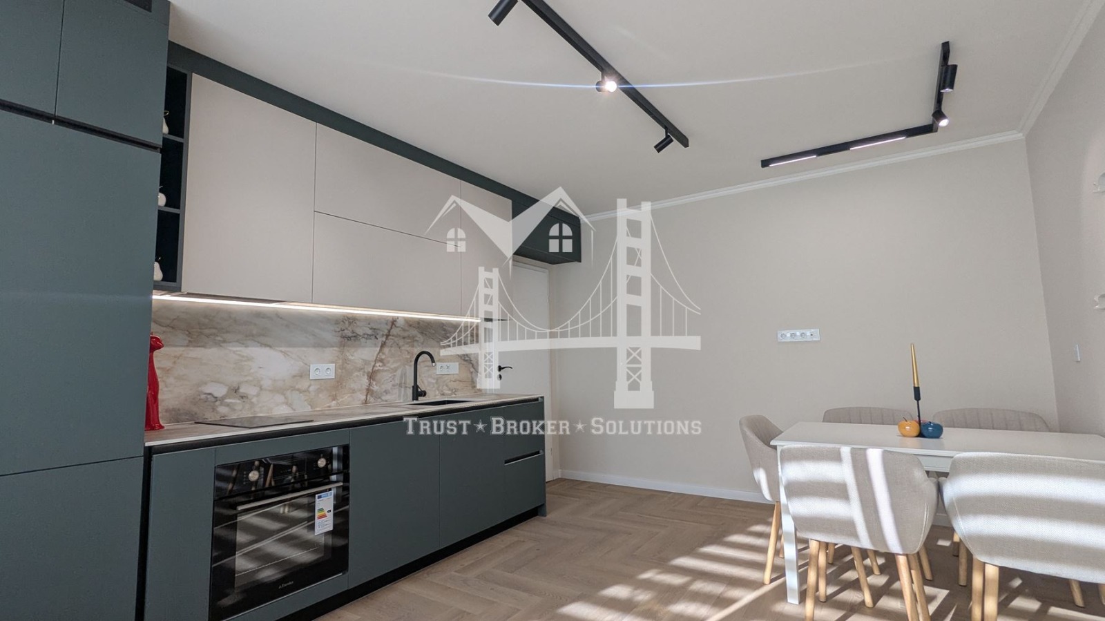 Продава 2-СТАЕН, гр. София, Център, снимка 3 - Апартаменти - 53707896