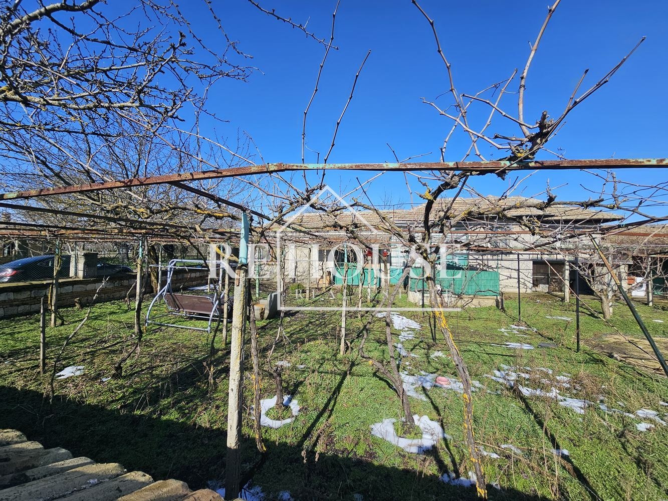 Продава КЪЩА, с. Караманите, област Варна