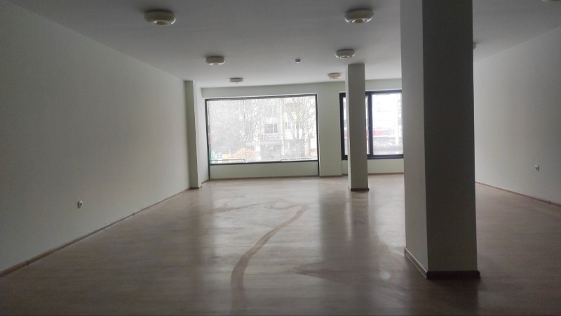 Продава ОФИС в град Пловдив, Кършияка - 261 кв.м / 417 600 € » 816 754.61 лв., РИМЕКС ИМОТИ