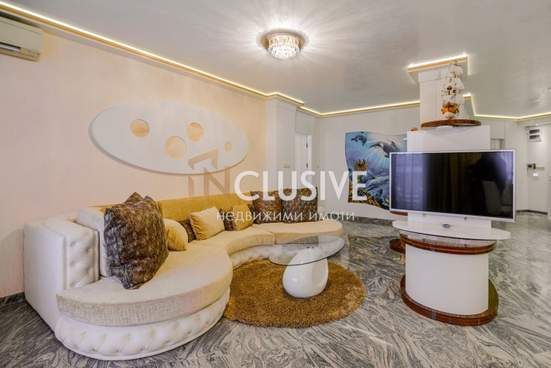 À venda  2 quartos Varna , k.k. Zlatni piasaci , 147 m² | 98590097 - imagem [2]
