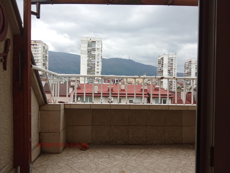 Eladó  2 hálószobás Sofia , Borovo , 130 négyzetméter | 67088131