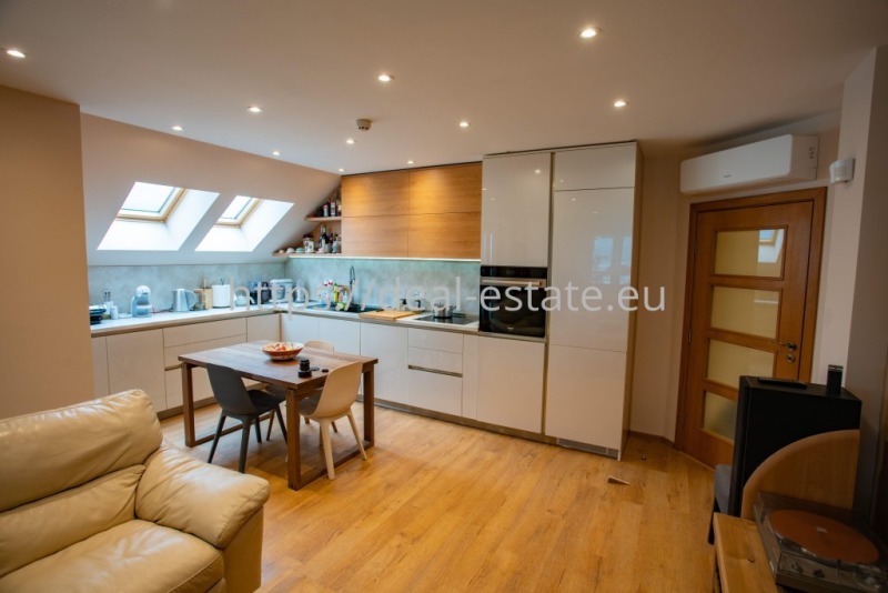 Продава МНОГОСТАЕН, гр. Благоевград, Освобождение, снимка 3 - Апартаменти - 53040185