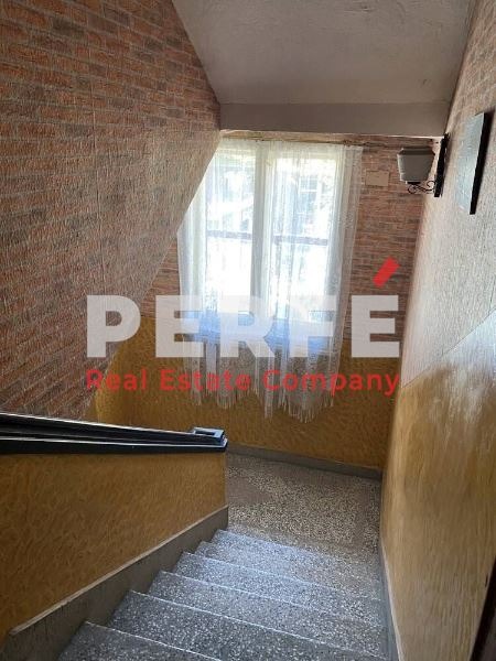 Продава КЪЩА, гр. Айтос, област Бургас, снимка 5 - Къщи - 53443019