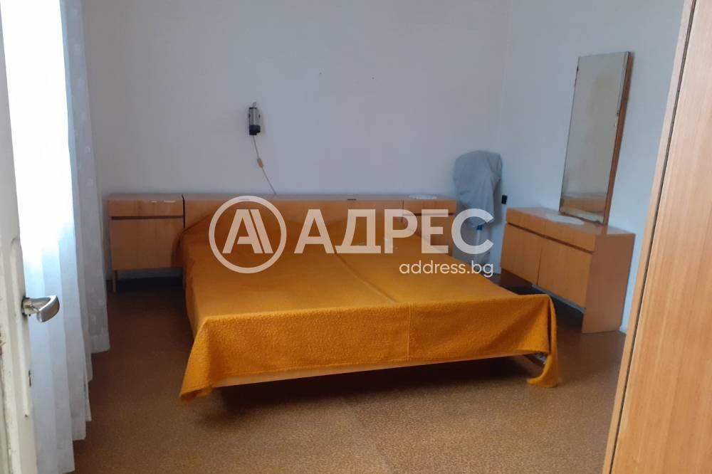 Продава ЕТАЖ ОТ КЪЩА, гр. Пловдив, Мараша, снимка 2 - Етаж от къща - 54105977