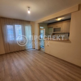 Продава 3-стаен