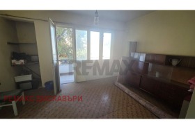 Продава  4-стаен, град Пловдив