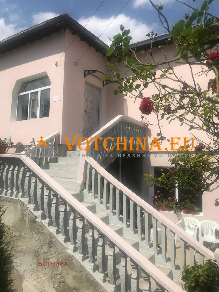 Продава  Къща област Добрич , с. Ведрина , 158 кв.м | 58459786