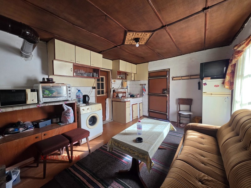 Продава КЪЩА, с. Орешак, област Ловеч, снимка 7 - Къщи - 53443795