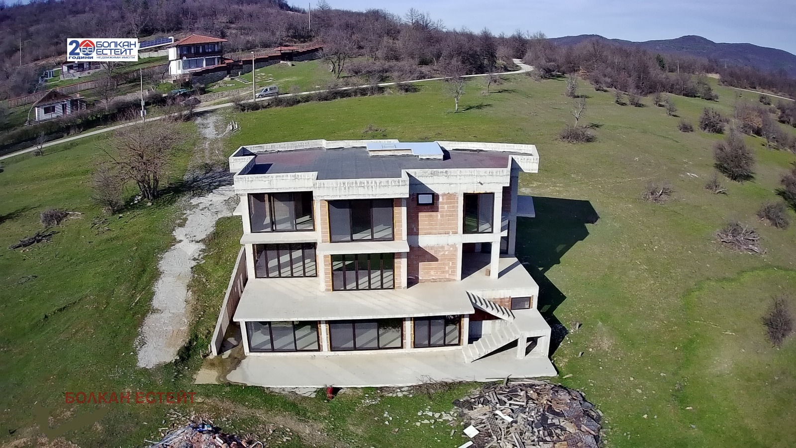 Продава КЪЩА, с. Радковци, област Велико Търново, снимка 2 - Къщи - 41822184