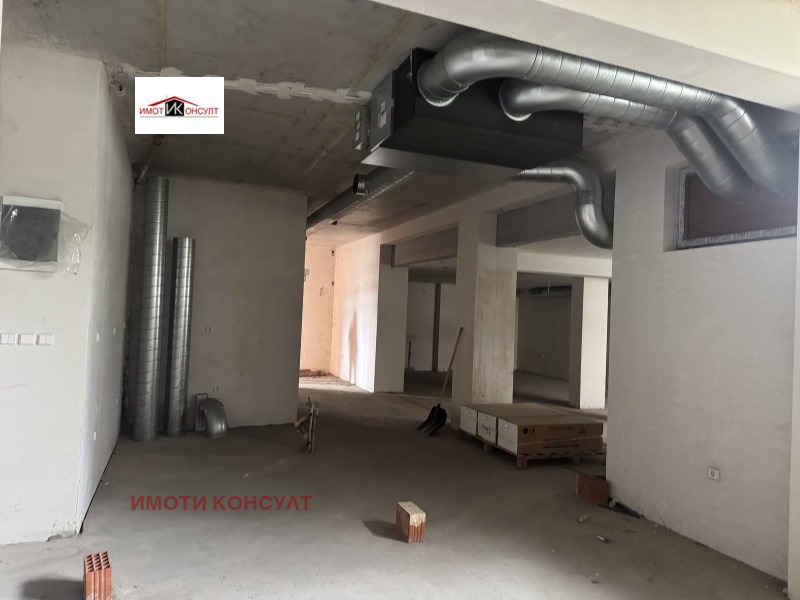 Продава МАГАЗИН в град Велико Търново, Бузлуджа - 173 кв.м / 200 000 € » 391 166.00 лв., ИМОТИ КОНСУЛТ