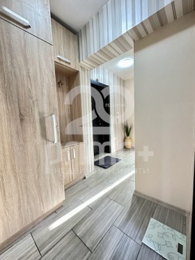 Продава 3-стаен град София Витоша - [1] 