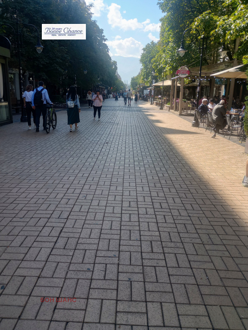 Продава ЗАВЕДЕНИЕ, гр. София, Център