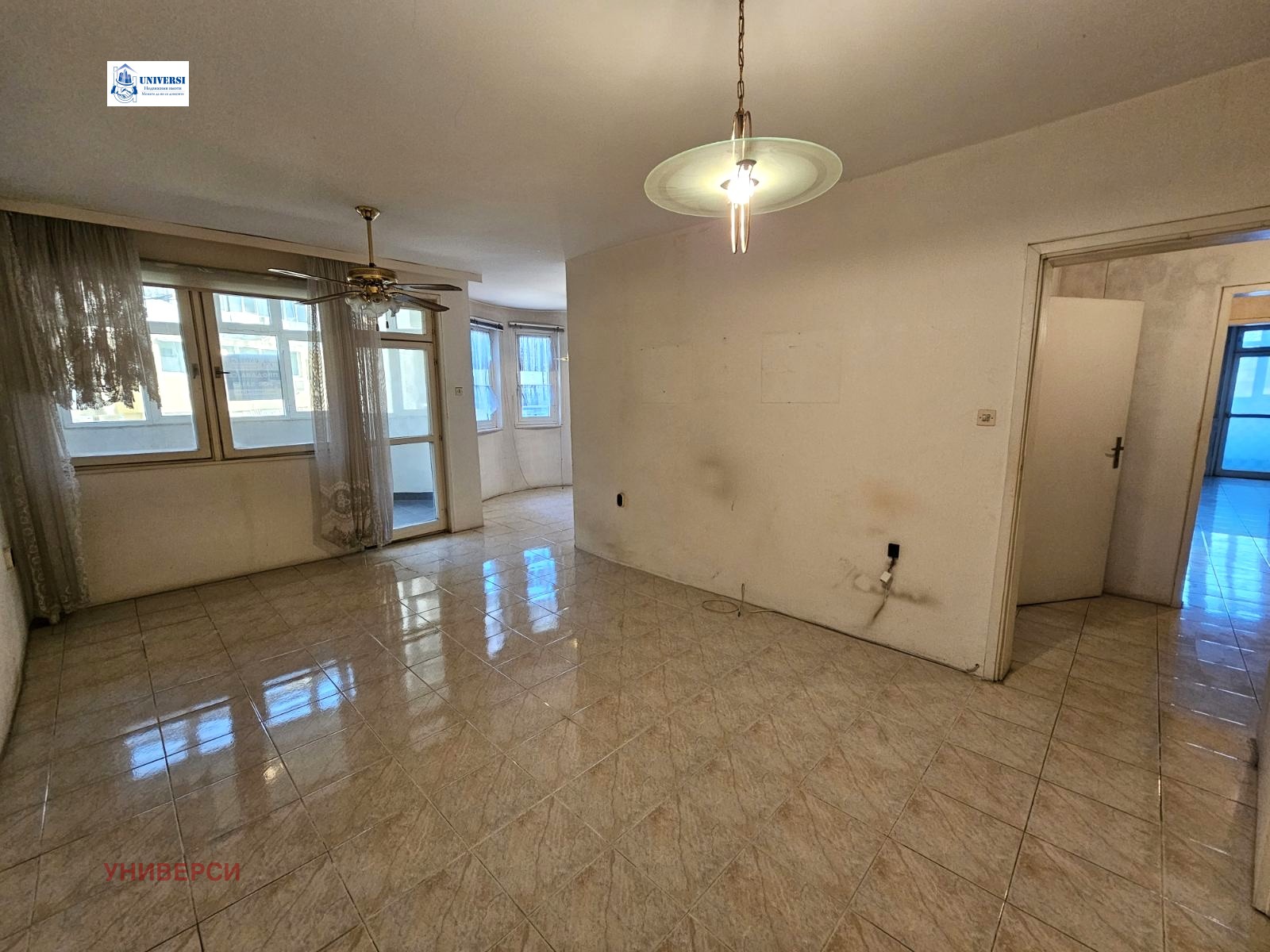 Продава 3-СТАЕН, гр. Варна, Център, снимка 3 - Апартаменти - 53814421