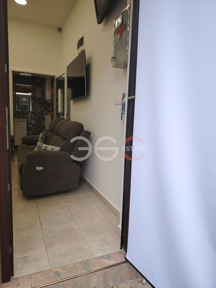 Продава МАГАЗИН, гр. Варна, Лятно кино Тракия, снимка 9 - Магазини - 54549930