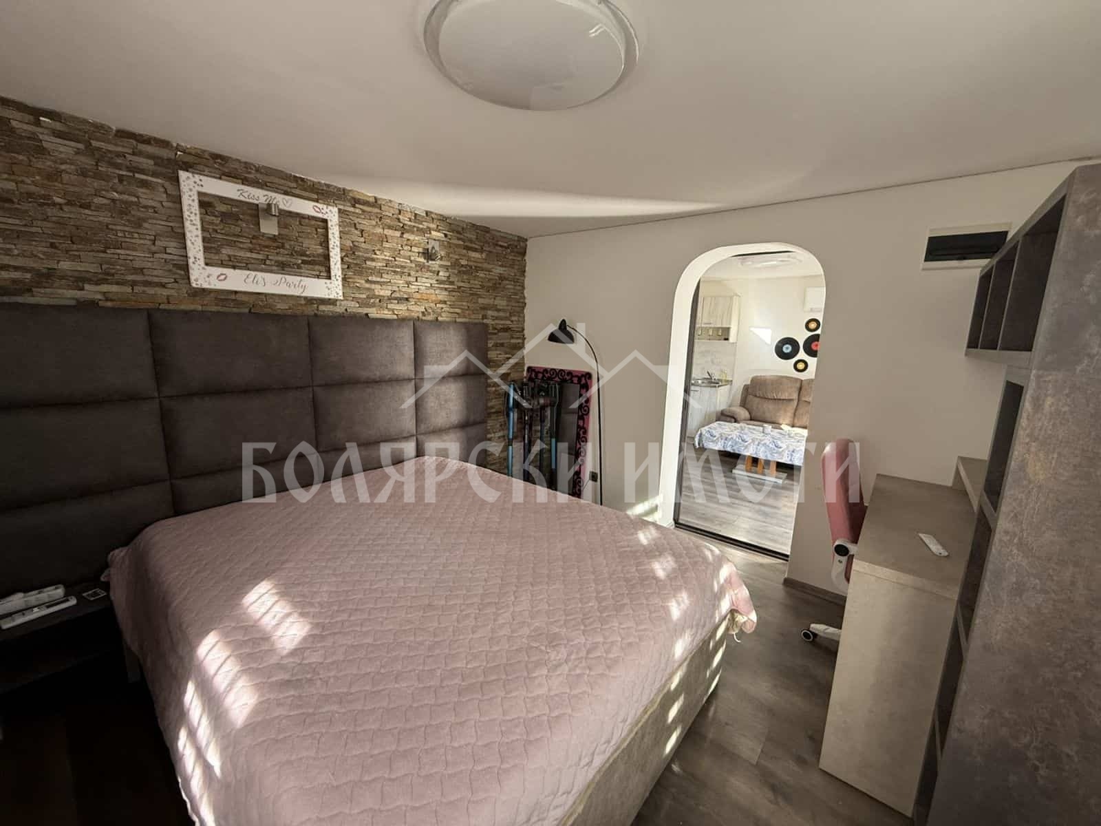 Продава КЪЩА, гр. Велико Търново, Център, снимка 16 - Къщи - 54111324