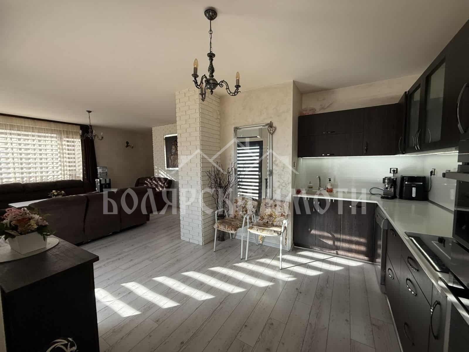 Продава КЪЩА, гр. Велико Търново, Център, снимка 5 - Къщи - 54111324