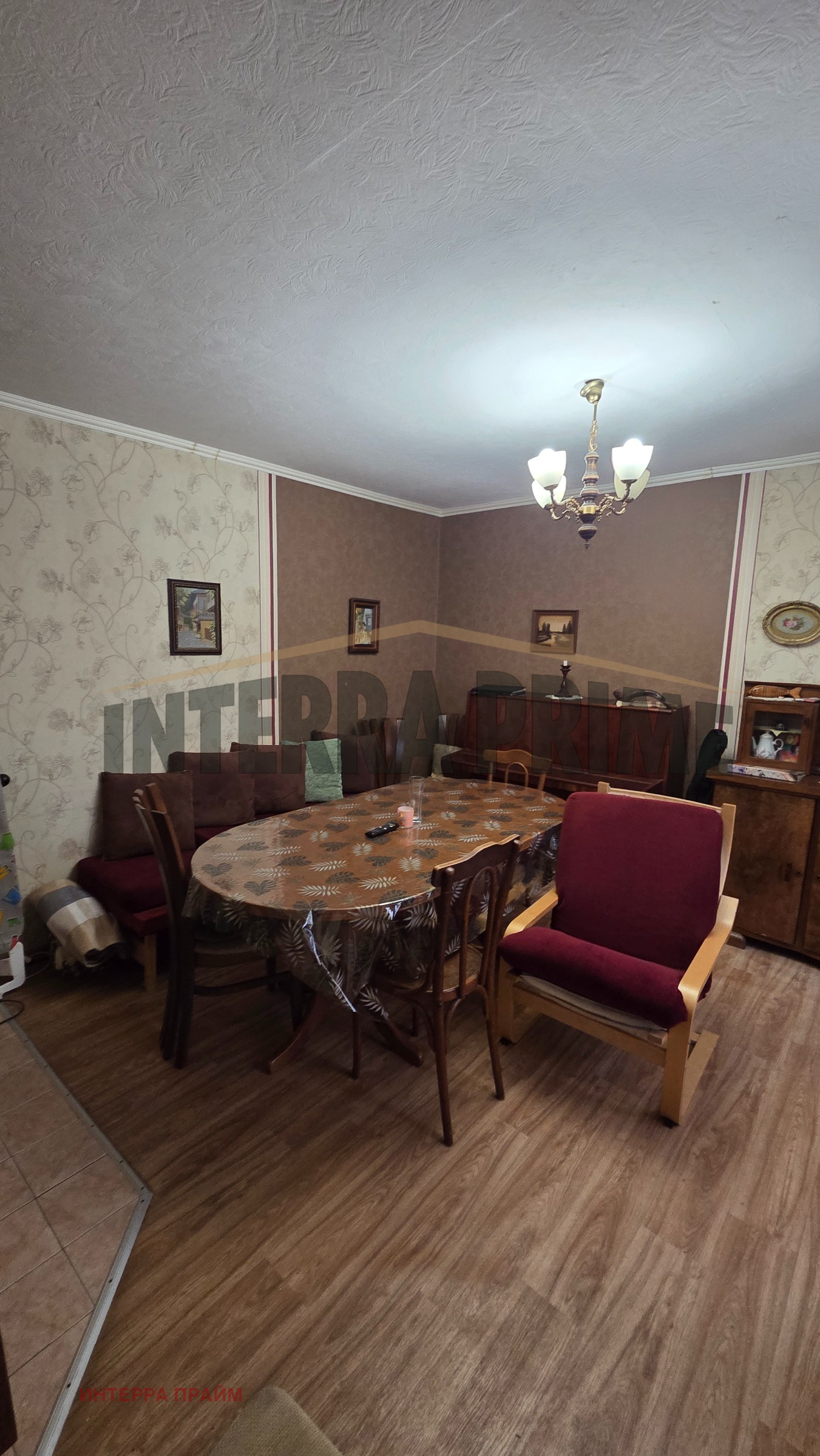 Продава КЪЩА, гр. Добрич, Център, снимка 1 - Къщи - 54748861
