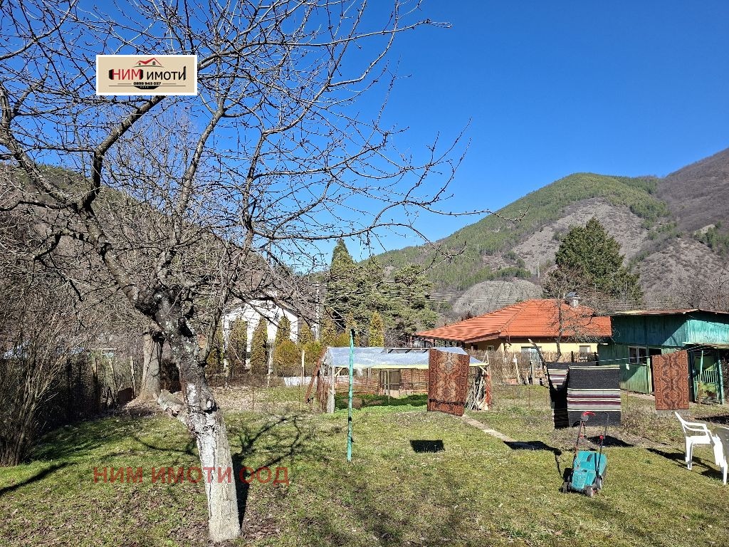 Продава ВИЛА, с. Владо Тричков, област София област, снимка 3 - Вили - 53660853