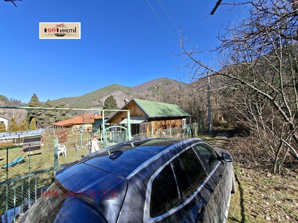 Продава ВИЛА, с. Владо Тричков, област София област, снимка 9 - Вили - 53660853