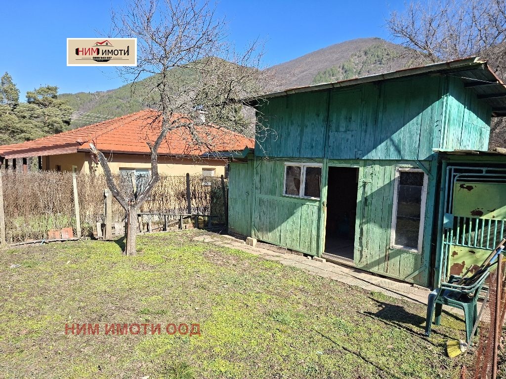 Продава ВИЛА, с. Владо Тричков, област София област, снимка 11 - Вили - 53660853