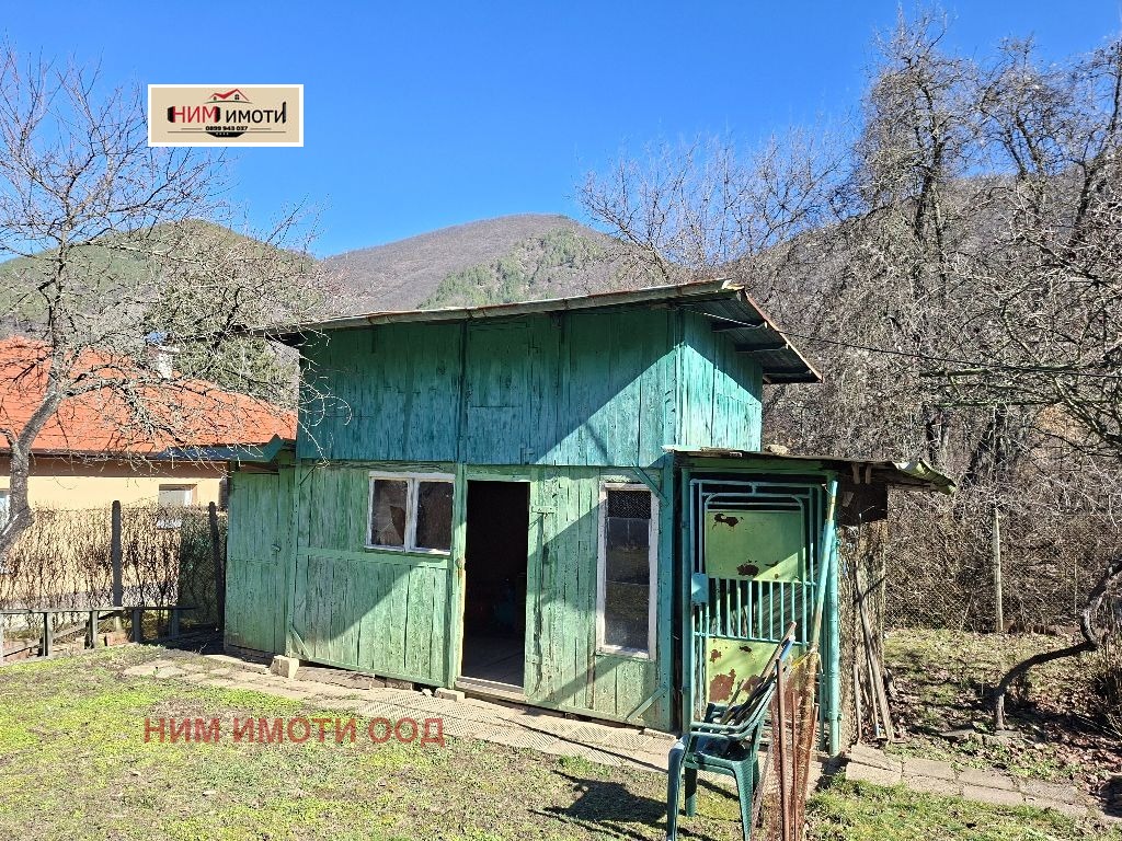 Продава ВИЛА, с. Владо Тричков, област София област, снимка 12 - Вили - 53660853