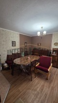 Продава КЪЩА, гр. Добрич, Център, снимка 1