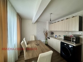 1 chambre Graf Ignatiev, Yambol 1