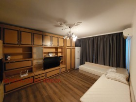 1 chambre Graf Ignatiev, Yambol 7