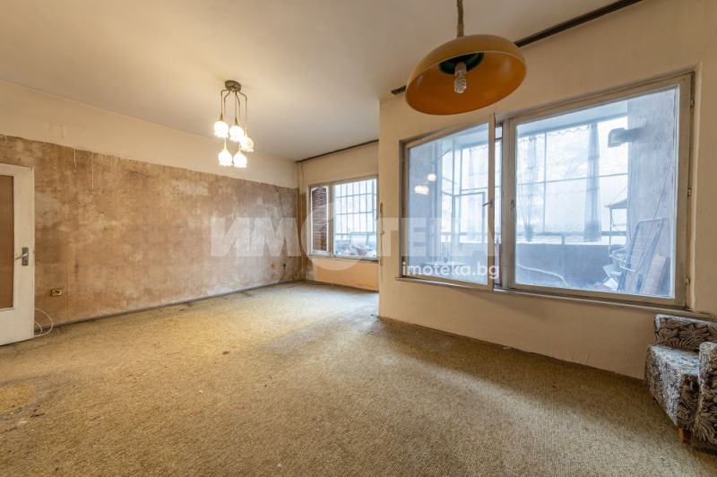 Продава 3-СТАЕН, гр. Варна, ВИНС-Червен площад, снимка 3 - Апартаменти - 52464421