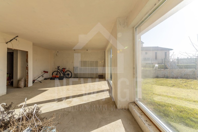 Продава КЪЩА, гр. Варна, м-т Пчелина, снимка 9 - Къщи - 52272988