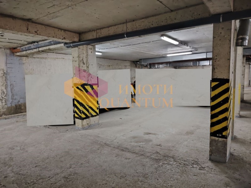 Продава ГАРАЖ, ПАРКОМЯСТО, гр. Варна, Левски 2, снимка 2 - Гаражи и паркоместа - 53233003