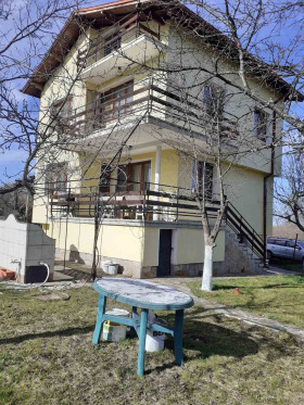Продажба на имоти в с. Ярджиловци, област Перник - изображение 12 