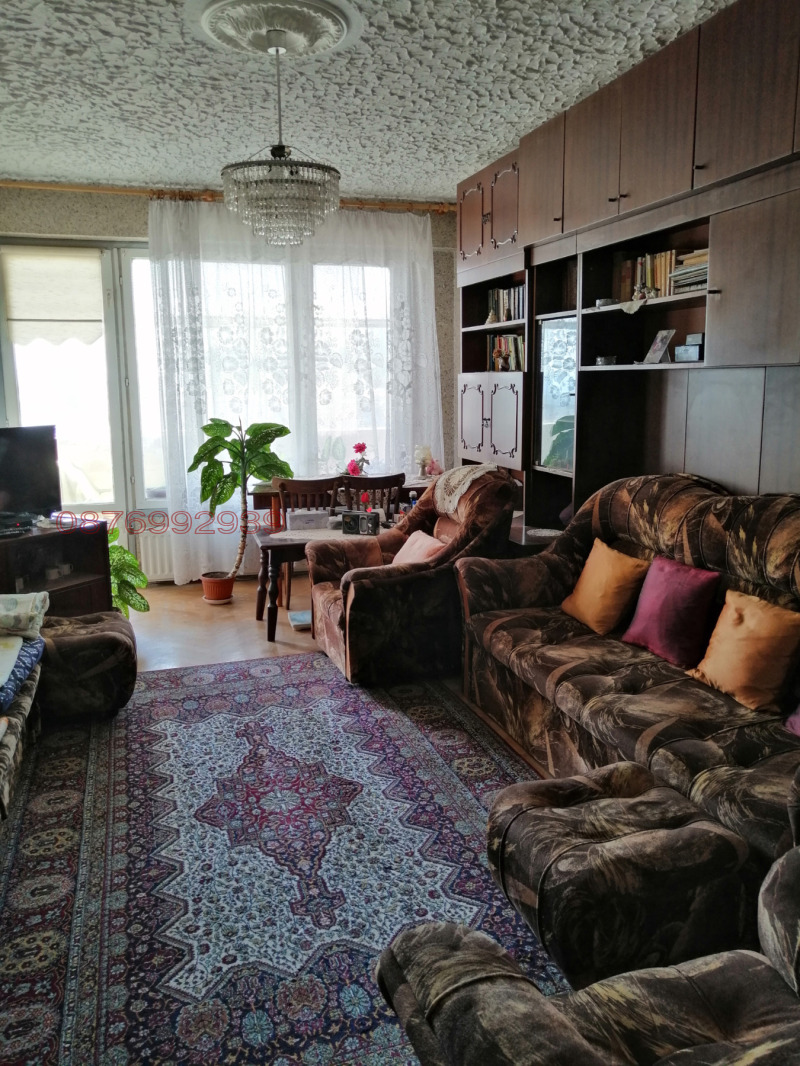 Продава 3-СТАЕН, гр. Шумен, Херсон, снимка 2 - Апартаменти - 52782130