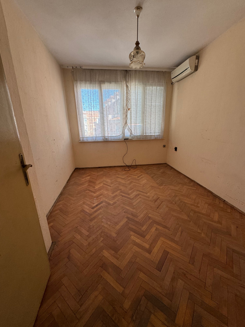 Продава  Многостаен град Велико Търново , Център , 135 кв.м | 92509311 - изображение [7]