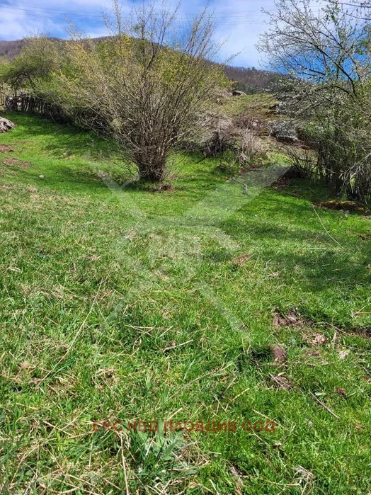 Продава ПАРЦЕЛ, с. Белица, област Пловдив