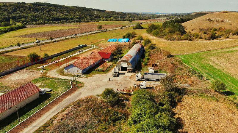 Продава ПРОМ. ПОМЕЩЕНИЕ, с. Ушинци, област Разград, снимка 3 - Производствени сгради - 52786624