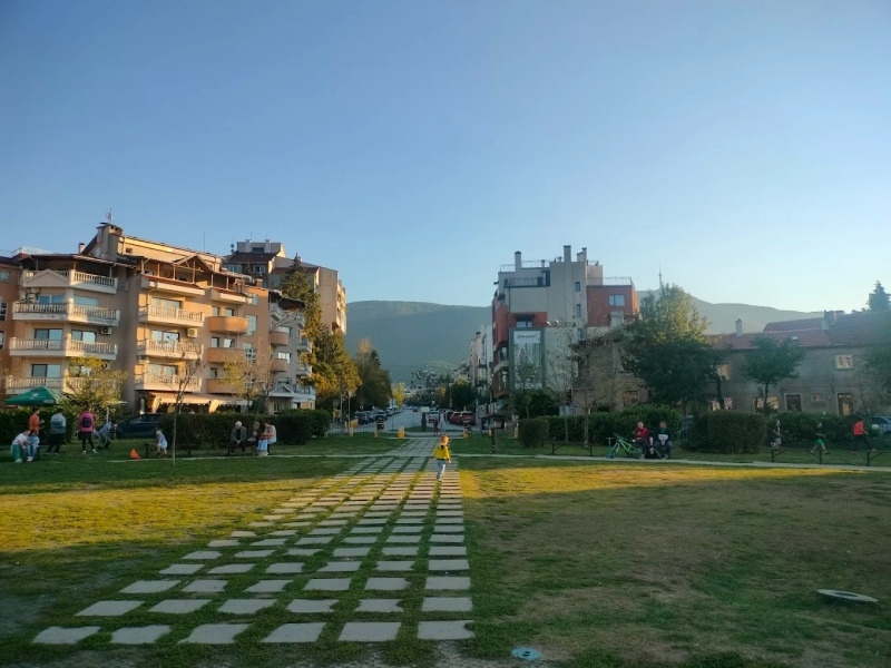 Продава 3-СТАЕН в град София, Павлово - 121 кв.м / 308 825 € » 604 009.20 лв., АГЕНЦИЯ 'ТЕМЕНУГА' НЕДВИЖИМИ ИМОТИ