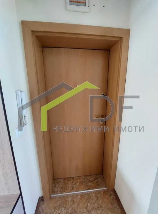 Продава 3-СТАЕН, гр. Варна, Цветен квартал, снимка 8 - Aпартаменти - 48025446