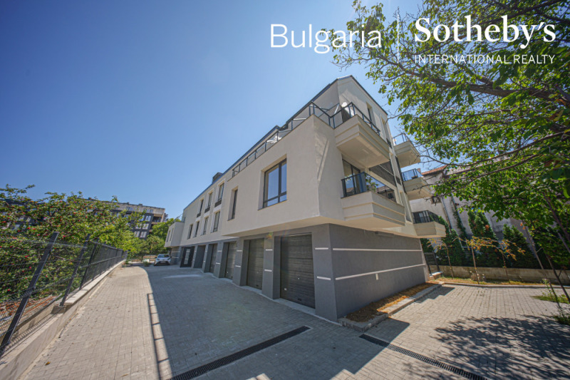 Продава  3-стаен град София , Кръстова вада , 134 кв.м | 92551943
