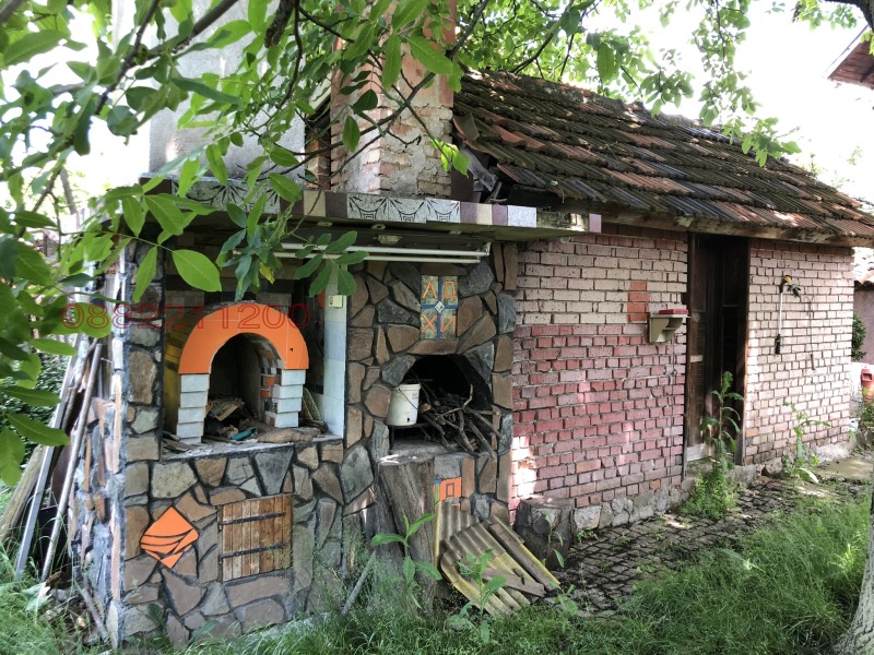 Продава КЪЩА, гр. Златица, област София област, снимка 2 - Къщи - 52747277