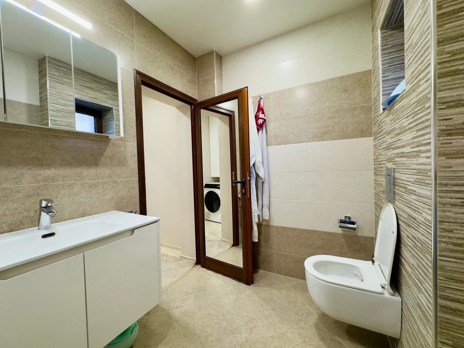 Продава КЪЩА, гр. Монтана, Широк център, снимка 11 - Къщи - 54164772