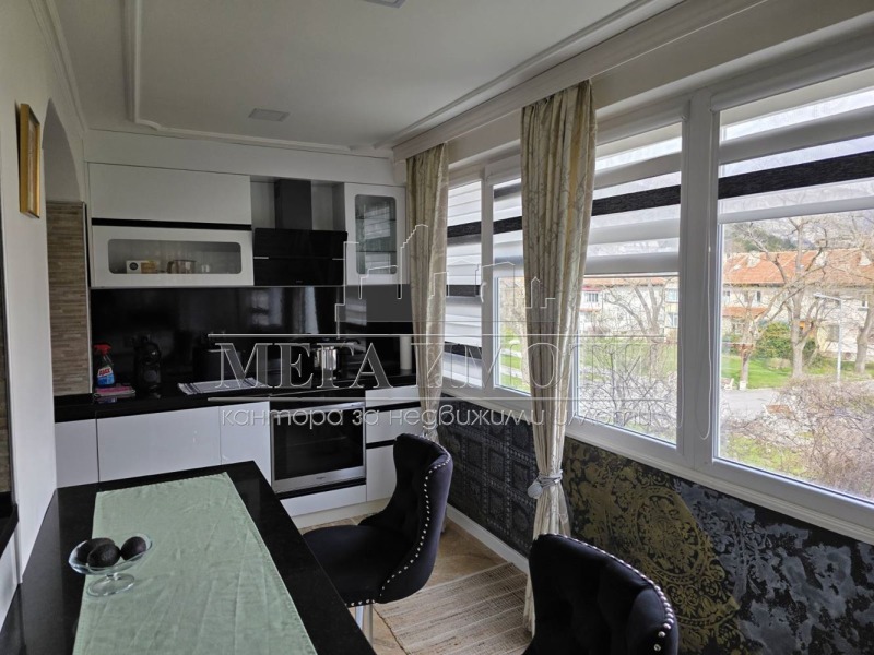 Продава 2-СТАЕН в град Сливен, Република - 68 кв.м / 110 000 € » 215 141.30 лв., МЕГА ИМОТИ М