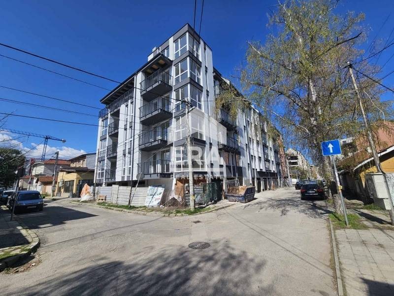 Продава 4-СТАЕН, гр. София, Надежда 2