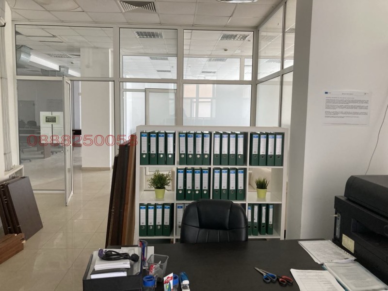 En venta  Oficina Sofia , Studentski grad , 780 metros cuadrados | 55849999 - imagen [5]