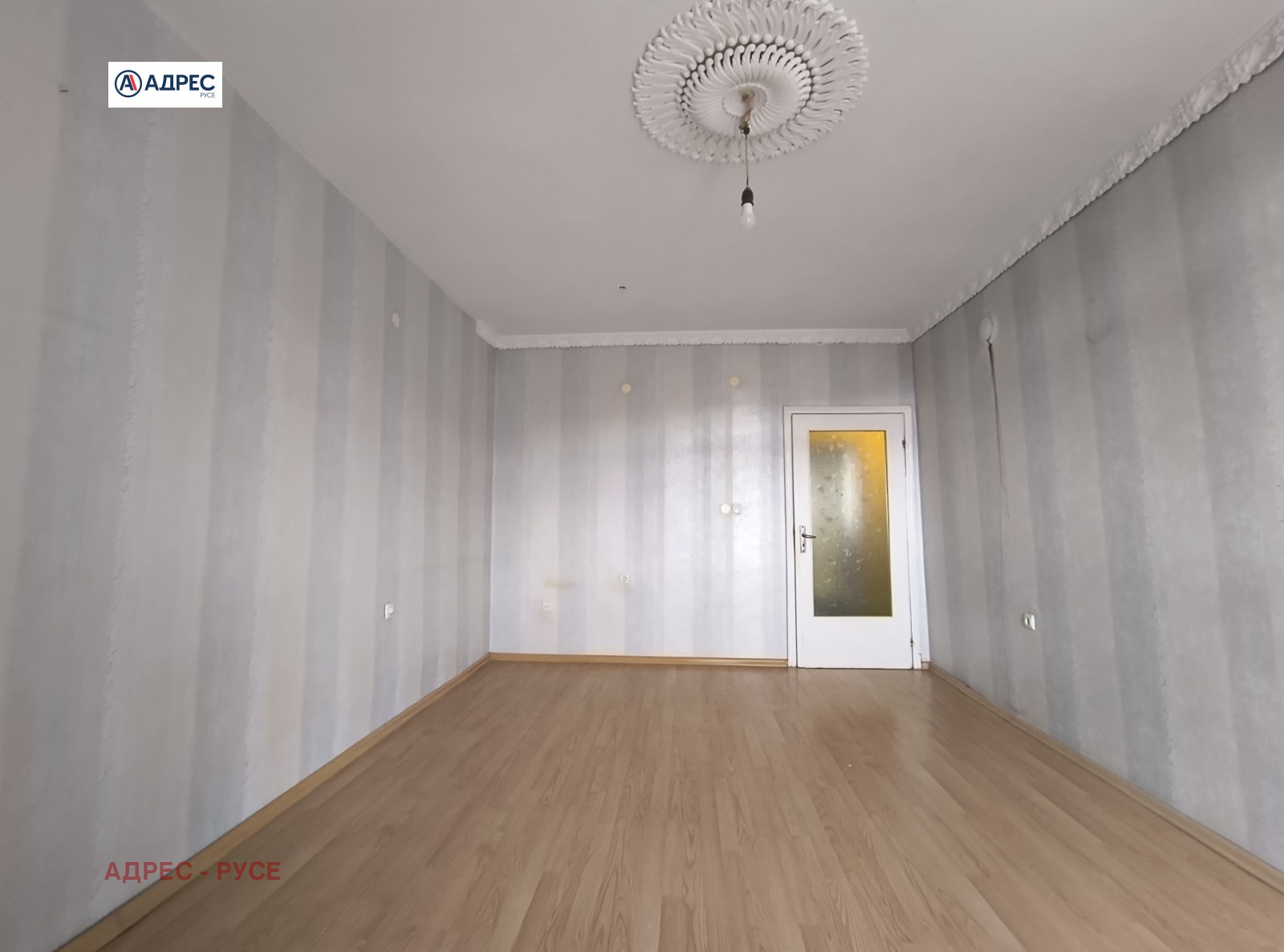 Продава 3-СТАЕН, гр. Русе, Широк център, снимка 2 - Апартаменти - 52456086