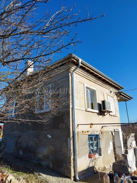 House Zagortsi, region Burgas 2